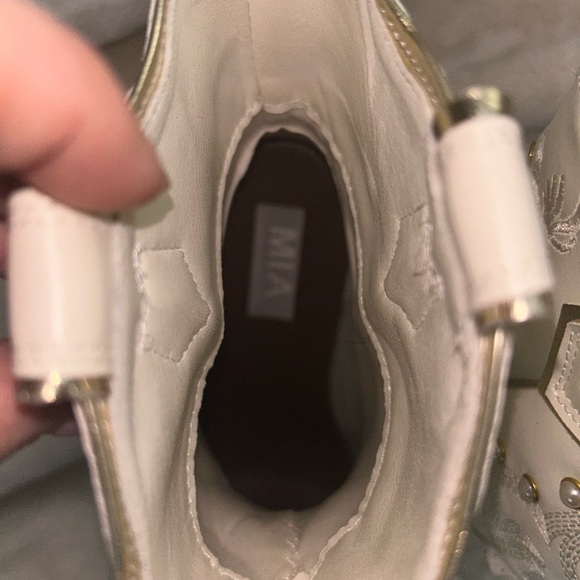 MIA Women's White Western Cowboy Boots Size 7 1/2 - Picture 6 of 7